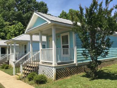 Main picture of 26 Cottage Grove Dr