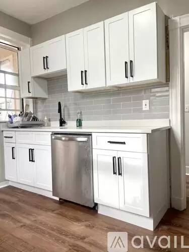 Main picture of 28 Glenville Ave