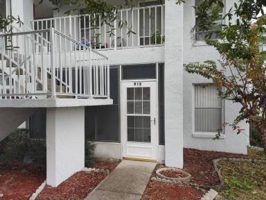 Main picture of 913 SE Mayo Dr