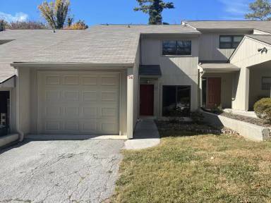 Main picture of 8703 Olde Colony Trl