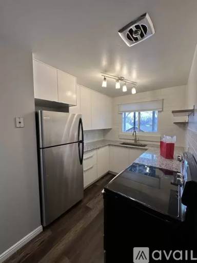 Main picture of 428 E 5th Ave