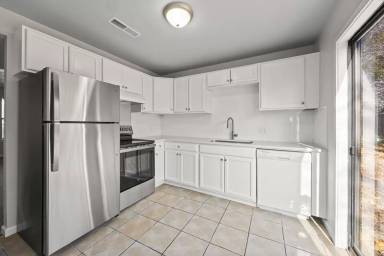 Main picture of 2748 N Barcelona Ave