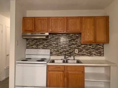 Main picture of 3346 Roselawn Rd