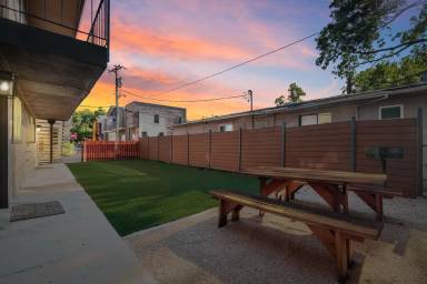 Main picture of 128 La Rue Ave