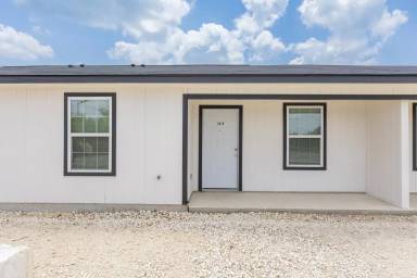 Main picture of 1010 County Road 4516