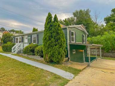 Main picture of 2915 University Blvd W
