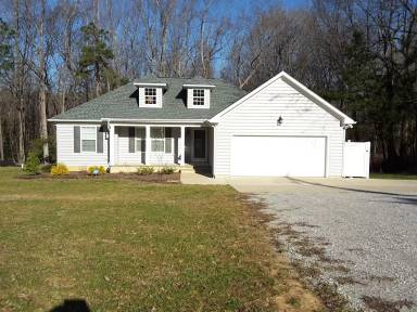 Main picture of 128 Turners Neck Rd