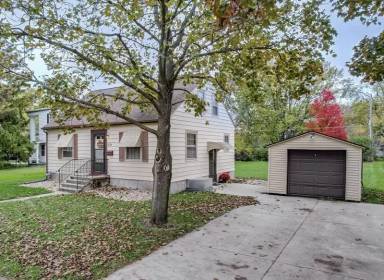 Main picture of 234 S Franklin Ave