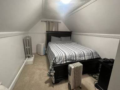 Main picture of 43 S Bleeker St