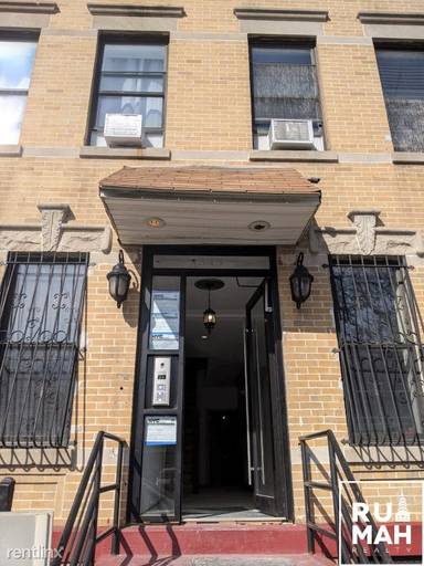 Main picture of 345 Chauncey St