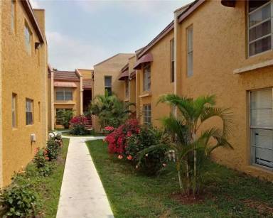 Main picture of Arbor Keys Condo