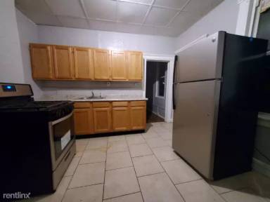 Main picture of 132 Grant Ave