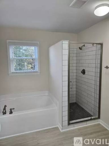 Main picture of 919 Middle Ground Ave