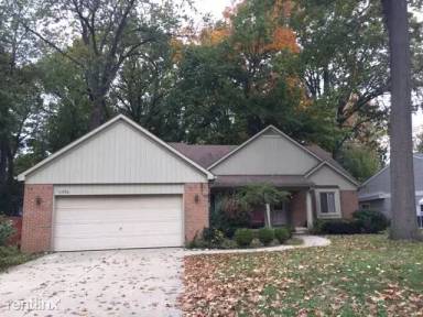 Main picture of 33736 Hathaway St