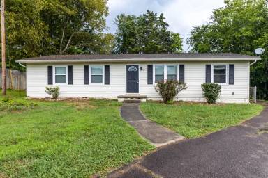 Main picture of 709 Brookridge Cir