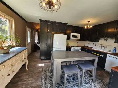 Main picture of 31805 Eagle River Rd