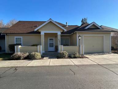 Main picture of 5507 Maple Ridge Dr
