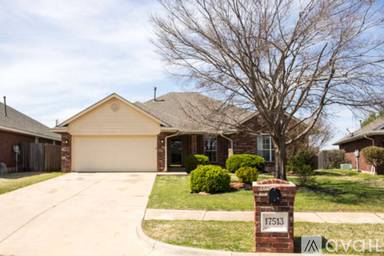 Main picture of 17504 Gold Dr