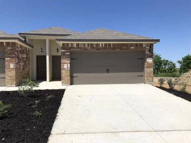 Main picture of 411 Jack Rabbit Ln