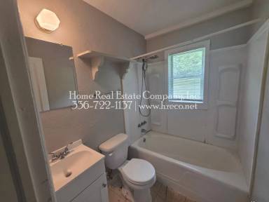 Main picture of 921 Taft St