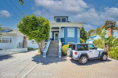 Main picture of 2120 Lincoln Ave