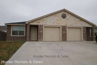 Main picture of 1209 Cavalry Ln