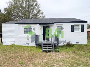 Main picture of 2339 Manning Ave