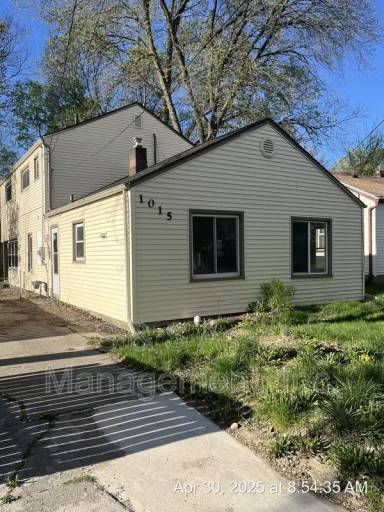 Main picture of 1015 Lenore Ave