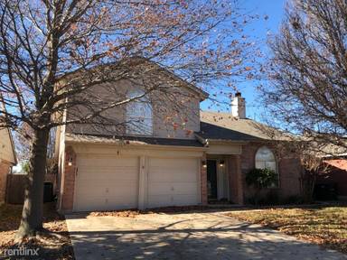 Main picture of 2752 Yoakum St