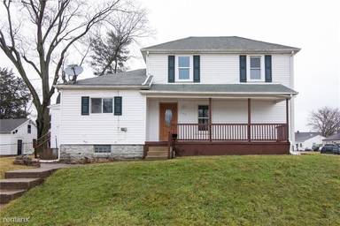 Main picture of 328 Morehead St