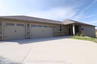 Main picture of 7505 S Tivoli Pl
