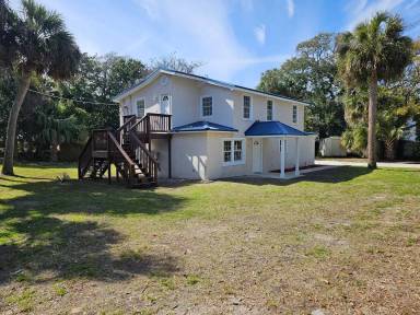 Main picture of 203 17th Street Tybee Island Ga.