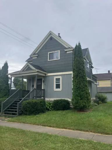 Main picture of 204 8th St