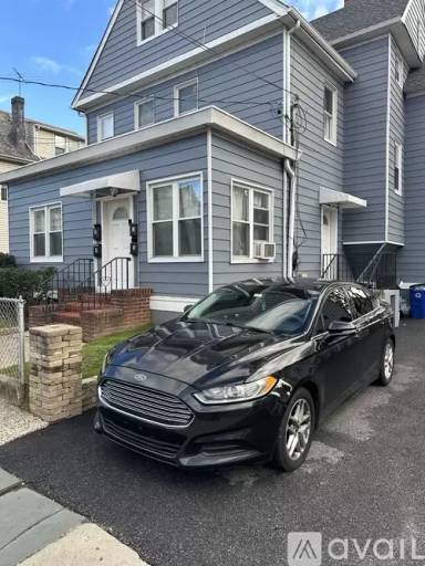 Main picture of 123 N 7th Ave
