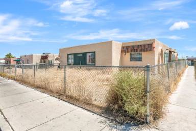 Main picture of 5309 W Cheyenne Ave