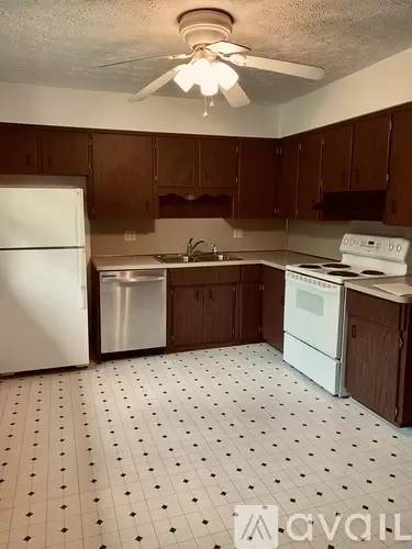 Main picture of 2400 Weaver Dr