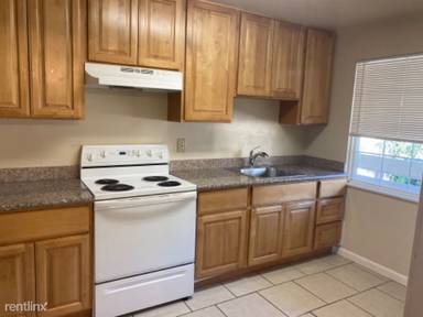 Main picture of 203 E Taylor St