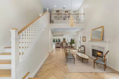 Main picture of 421 E Gore St