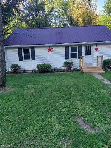 Main picture of 145 N Main St