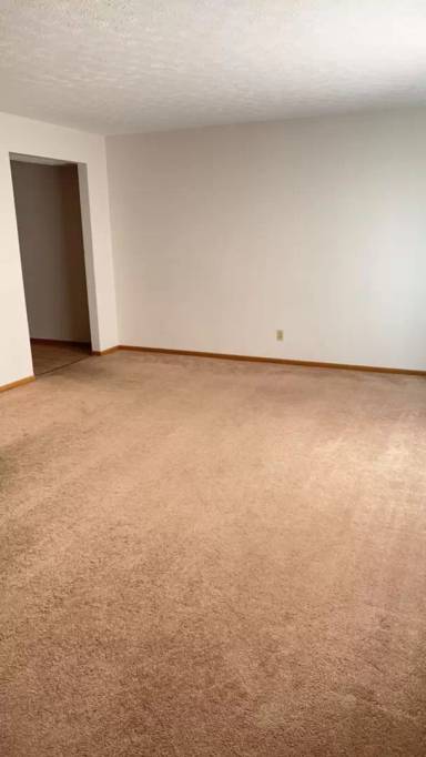 Main picture of 1027 Schrock Rd