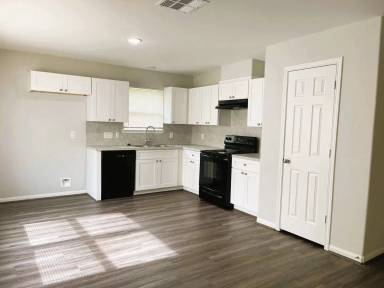 Main picture of 8005 Talton St