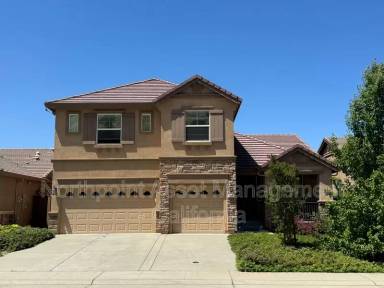 Main picture of 948 Hildebrand Cir