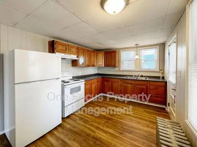 Main picture of 431 E Bald Eagle St
