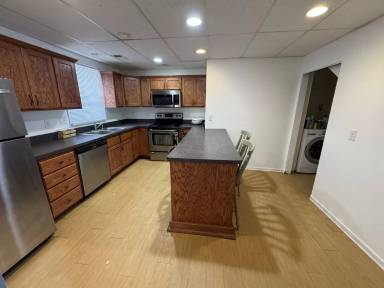 Main picture of 1518 Park Ave