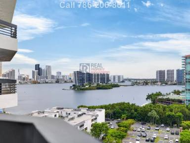 Main picture of Mystic Pointe