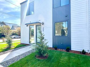 Main picture of 206 N Blandena St