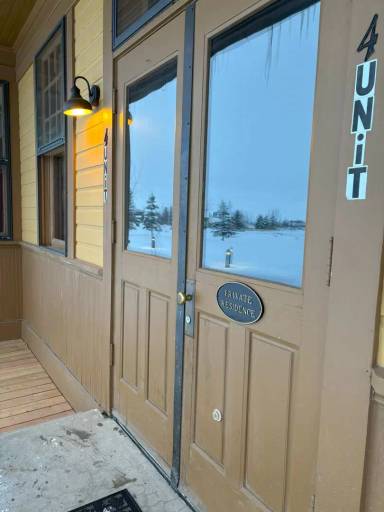 Main picture of 70 Depot Way