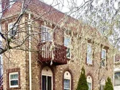 Main picture of 2618 Prairie Ave