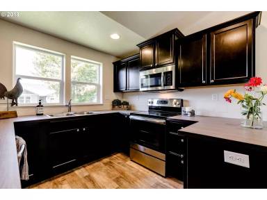 Main picture of 303 Lacasa St