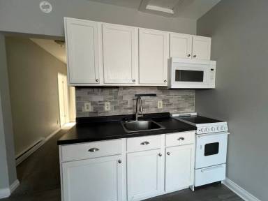 Main picture of 212 S Pershing Dr